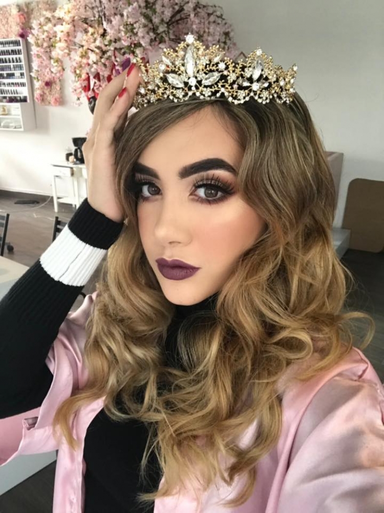 Lo último en tiaras, maquillaje y peinado para Quinceañeras | Expo Quinceañera Lo último en tiaras, maquillaje y peinado para Quinceañeras | Expo Quinceañera